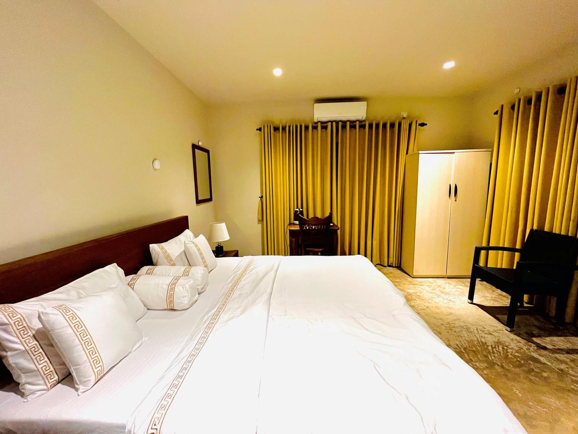Ceylon Kingsmen Garden Hotel - Katunayake Negombo Extérieur photo