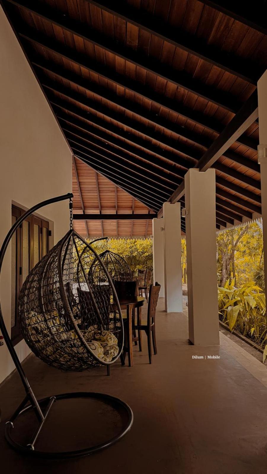 Ceylon Kingsmen Garden Hotel - Katunayake Negombo Extérieur photo