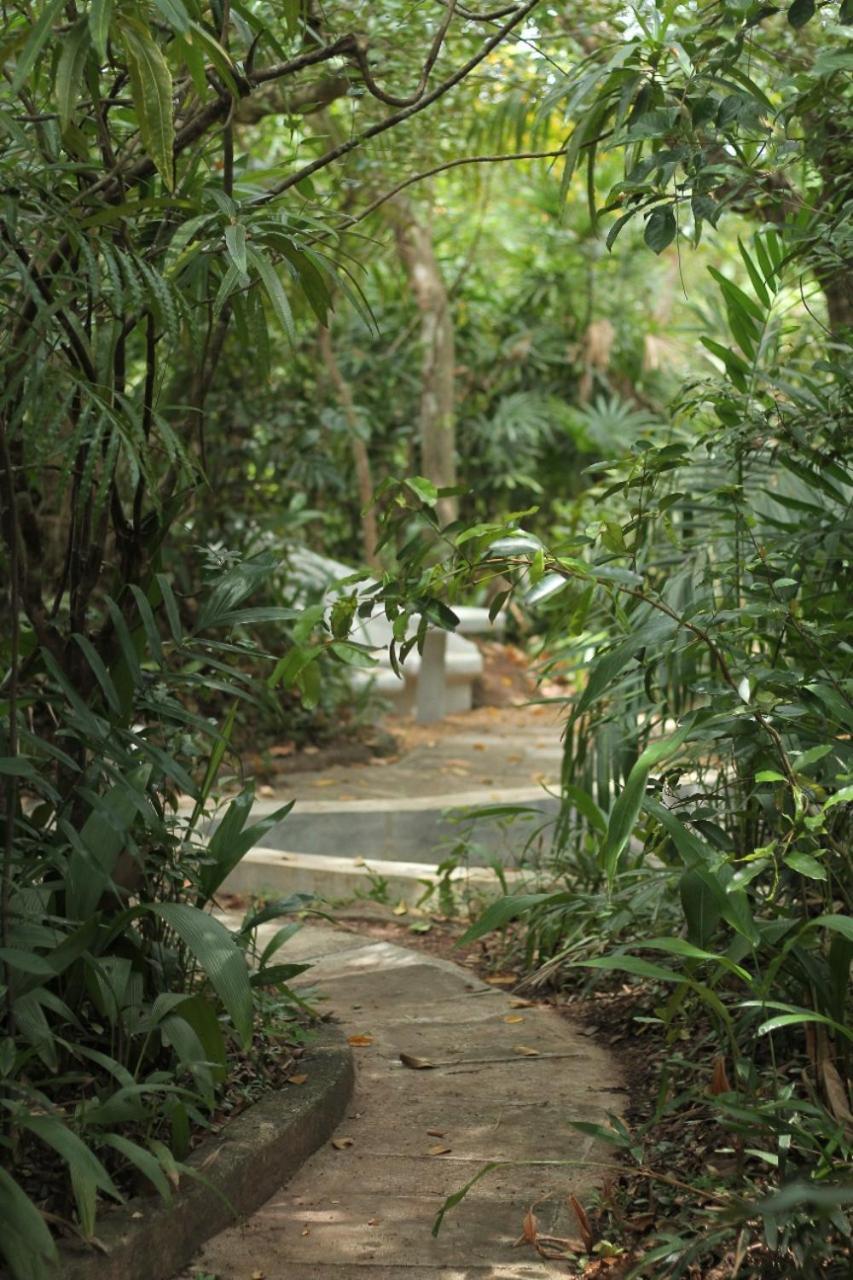 Ceylon Kingsmen Garden Hotel - Katunayake Negombo Extérieur photo